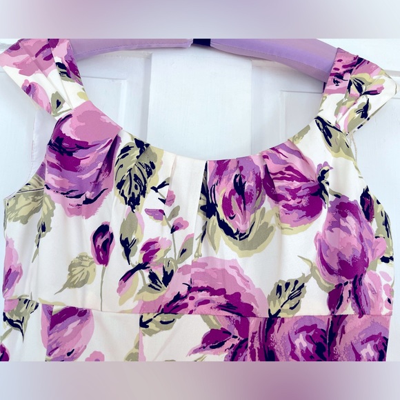 NWOT London Times Retro Fit and Flare Floral Tea Dress, size 4 - Picture 3 of 4